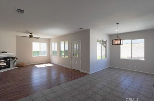 42333 Ridge View Dr, Lancaster CA 93536-7382 exterior