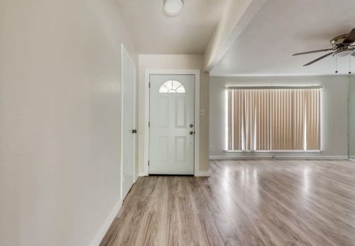 1917 Windlea Dr, Euless TX  76040-4044 exterior