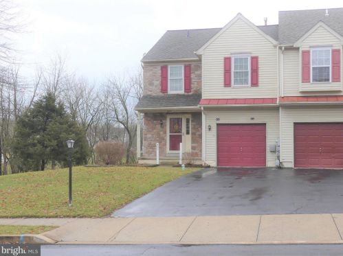 451 Berkshire Dr, Souderton PA  18964-2270 exterior