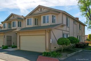 2805 Unicornio St, Carlsbad CA  92009-4420 exterior