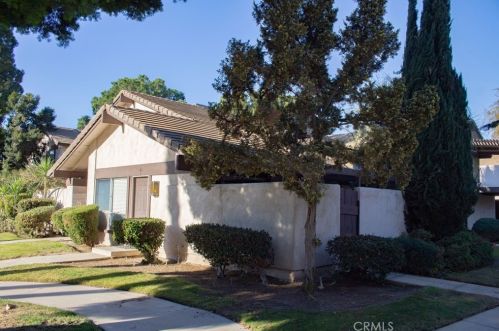 3333 El Encanto Ct, Bakersfield, CA 93301-1530