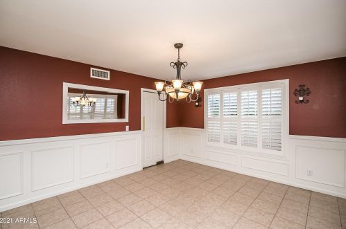 1434 Spur Ave, Gilbert AZ  85296-1946 exterior