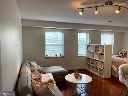 3609 38th St, Washington, DC 20016-2930