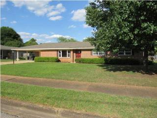 14 Ranch Dr, Montgomery, AL 36109-3017