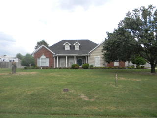 305 River Wind Dr, Marion, AR 72364-2605