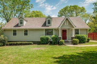 4910 Log Cabin Rd, Nashville, TN 37216-1414
