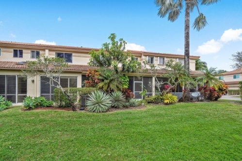 6823 Via Regina, Boca Raton FL  33433-3956 exterior