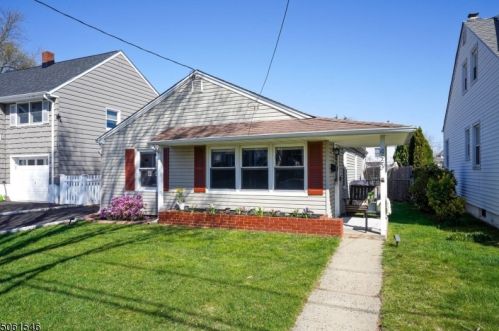 420 Beech Ave, Garwood, NJ 07027-1406