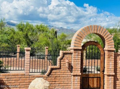 3060 Soldier Trl, Tucson, AZ 85749-8486