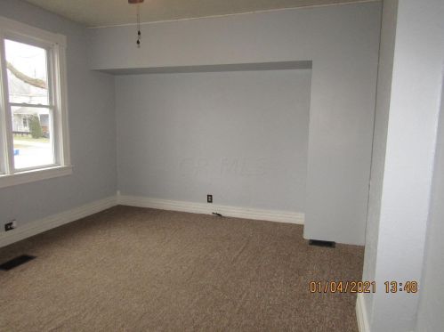 612 Auburn Ave, Bellefontaine, OH 43311-1104