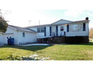 224 Center St, Hubbard, OH 44425-1544