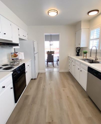 192 Warwick St, Daly City CA  94015-2829 exterior