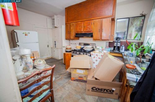 1523 28th Ave, Oakland CA  94601-1633 exterior