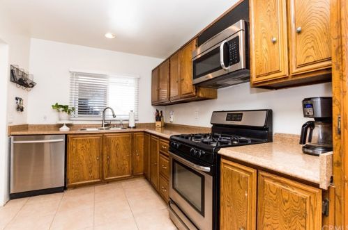 8112 San Heron Cir, Buena Park CA  90620-2970 exterior