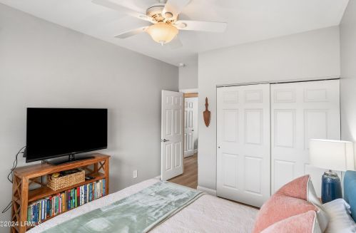 1012 Ferrets End, Beaufort SC  29902-5893 exterior