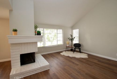 73 Woodleaf, Irvine CA  92614-7081 exterior