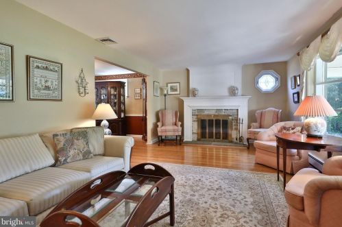 2415 Ball Rd, Willow Grove PA  19090-1509 exterior