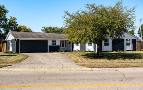 201 Smith St, New Carlisle, OH 45344-1741