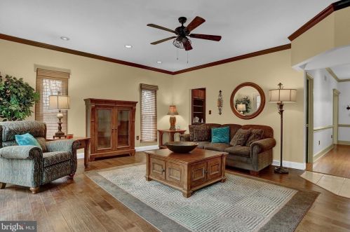 63 Willow Mill Park Rd, Navy Sup Dpt PA  17050-1757 exterior