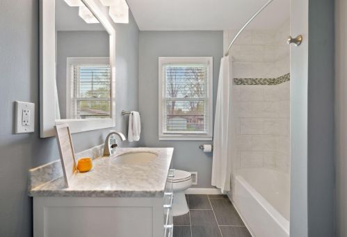 525 66 Ave, Minneapolis MN 55429-1619 exterior