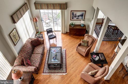 4302 Lydia Hollow Dr, Glen Mills, PA 19342-1068