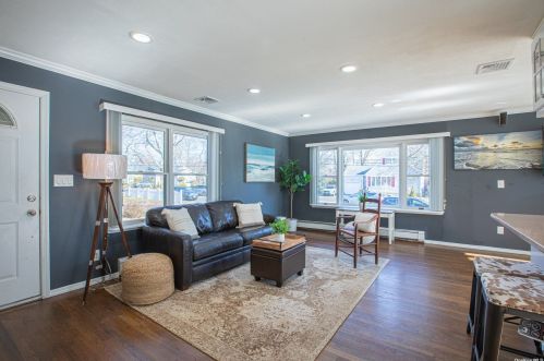 24 Forrest Pl, Amityville, NY 11701-3308
