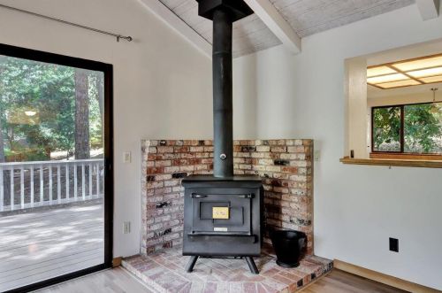 11755 Francis Dr, Grass Valley CA 95949-6676 exterior