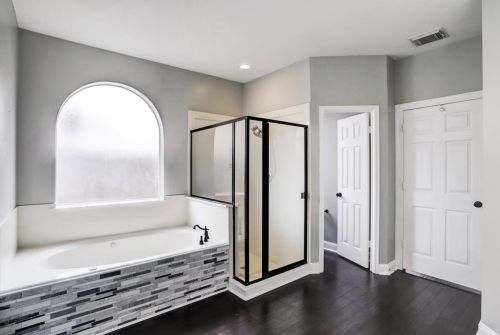 5607 Evergreen Vly Dr, Humble TX  77345-3067 exterior