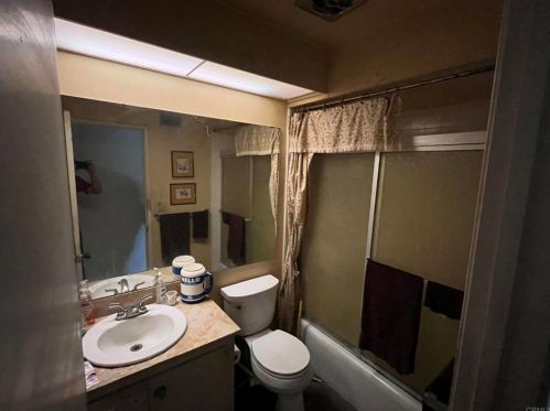 6654 Belle Glade Ave, San Diego CA 92119-2221 exterior