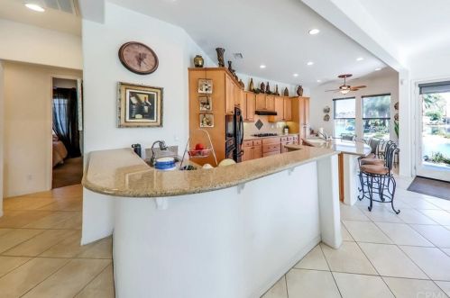 9 Loch Ness Lake Ct, Rancho Mirage CA  92270-5811 exterior