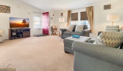 11 Morningside Dr, Belvidere NJ  07823-2910 exterior