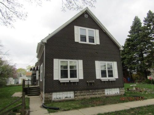 3683 Kansas Ave, Milwaukee WI  53235-4625 exterior