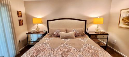 29 Greenbrook Dr, Bloomfield NJ  07003-2880 exterior