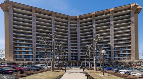 20936 Valley Forge Cir, Norristown, PA 19406-1196