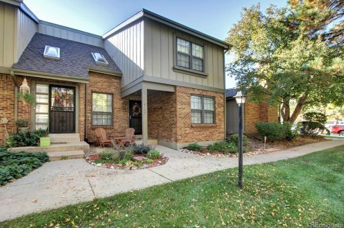 8123 Phillips Cir, Englewood CO 80112-3254 exterior