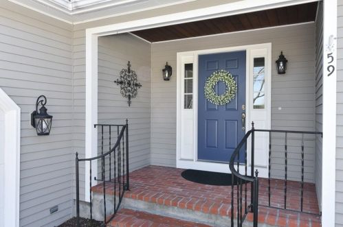 59 Autumn Dr, North Kingstown, RI 02852-4135