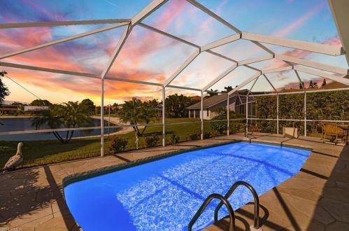 105 Granville Ct, Naples, FL 34104-6759