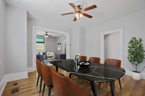 322 Crane Ave, Pittsburgh PA  15220-4035 exterior