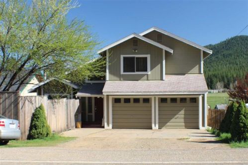691 Main St, Almanor, CA 95947-9735