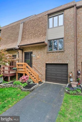 1546 Seton Villa Ln, Wilmington, DE 19809-2269
