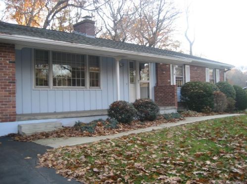 16 Cherry Hill Rd, Norwich, CT 06360-5202