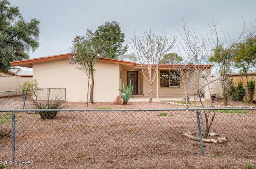 2218 Norton Ave, Tucson, AZ 85713-3917