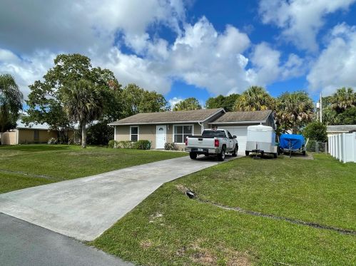 3822 Crary St, Fort Pierce, FL 34953-5315