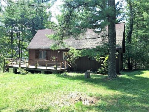 1097 Peet Hill Rd, Laceyville, PA 18623-7972