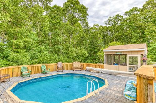 442 Deep Hole Rd, Baiting Hollow NY  11933-1455 exterior