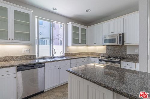 40226 Everett Way, Temecula CA  92591-4419 exterior