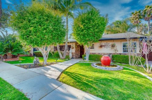 2917 Silver Ln, Newport Beach, CA 92660-3312