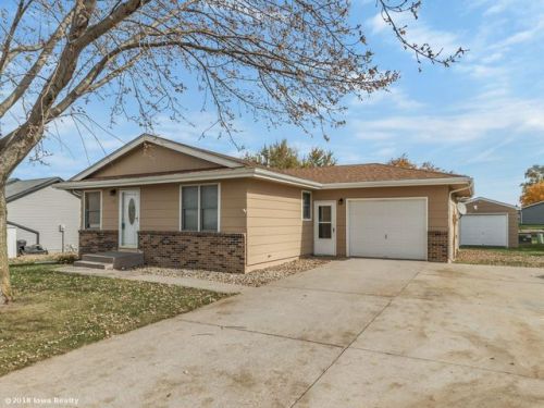 1617 15th St, Adel, IA 50003-1967