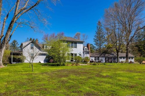 40 Camp Dutton Rd, Litchfield, CT 06759-4108