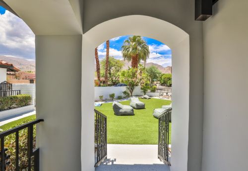 54780 Avenida Obregon, La Quinta CA  92253-3712 exterior